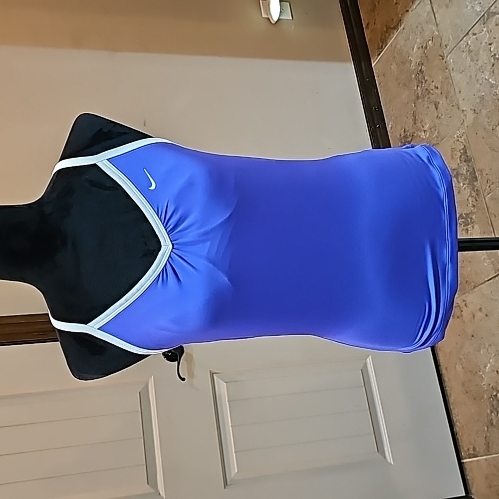 Nike purple tanktop